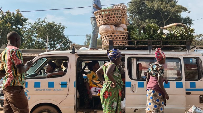Fort Portal: donde la belleza natural contrasta con los retos sociales